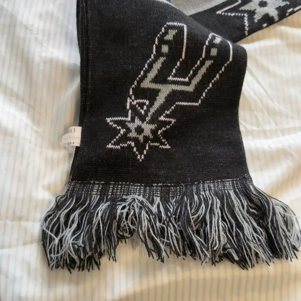 San Antonio Spurs NBA Forever Collectibles Knit Fan Scarf